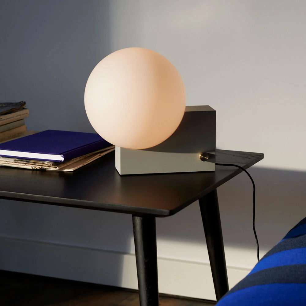 &Tradition Journey SHY1 -pöytävalaisin - Image 2