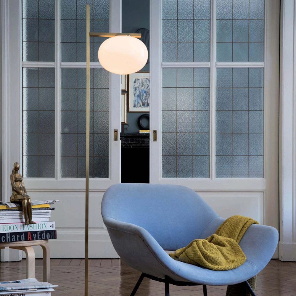 Oluce Alba 382 -lattiavalaisin - Image 2